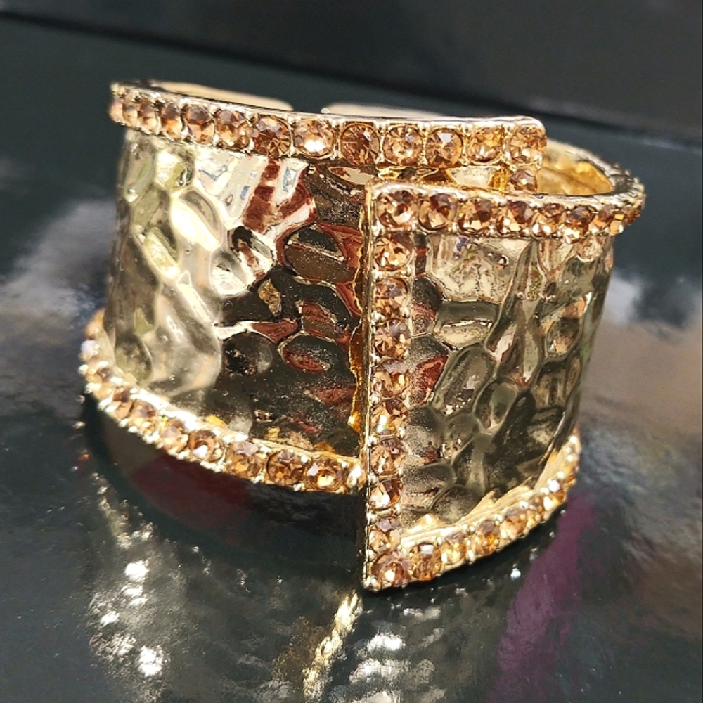 Hammered gold metal cuff with topaz crystals NWT